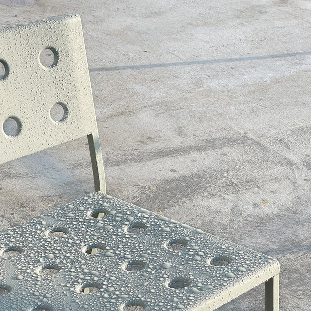 Hay Zahradní křeslo Balcony Lounge Chair, Anthracite - DESIGNSPOT