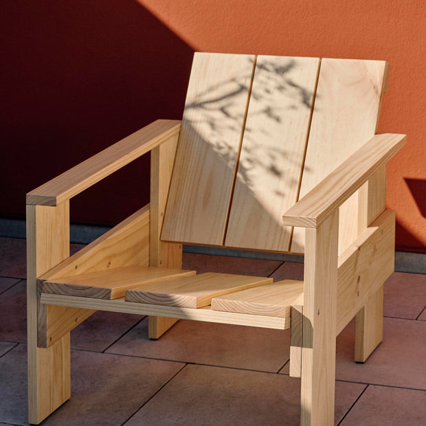 Hay Zahradní křeslo Crate Lounge Chair, Pinewood - DESIGNSPOT