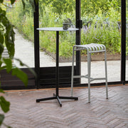 Hay Zahradní stolička Palissade Bar Stool, Iron Red - DESIGNSPOT