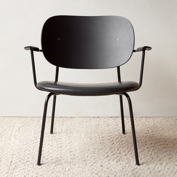 Audo Copenhagen Křeslo Co Lounge Chair, Black / Black Oak / Dakar 842 - DESIGNSPOT