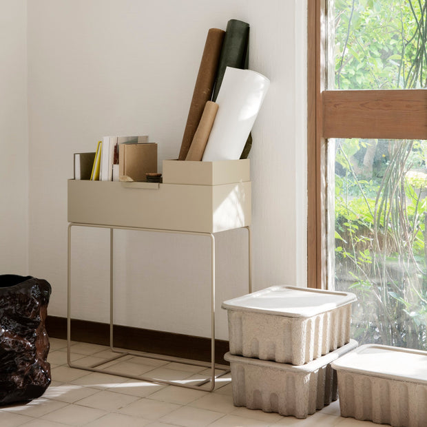 Ferm Living Truhlík Plant Box, Tea Green - DESIGNSPOT
