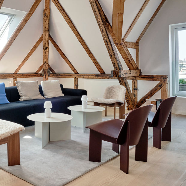 HAY Křeslo Chisel, Dark Bordeaux - DESIGNSPOT