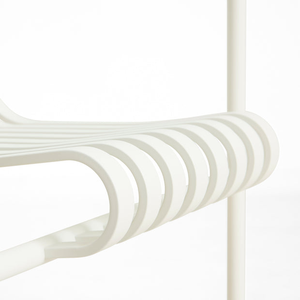 HAY Zahradní židle Palissade Dining Armchair, Cream White - DESIGNSPOT