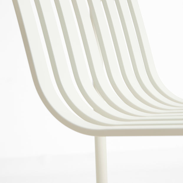 HAY Zahradní židle Palissade Dining Armchair, Cream White - DESIGNSPOT
