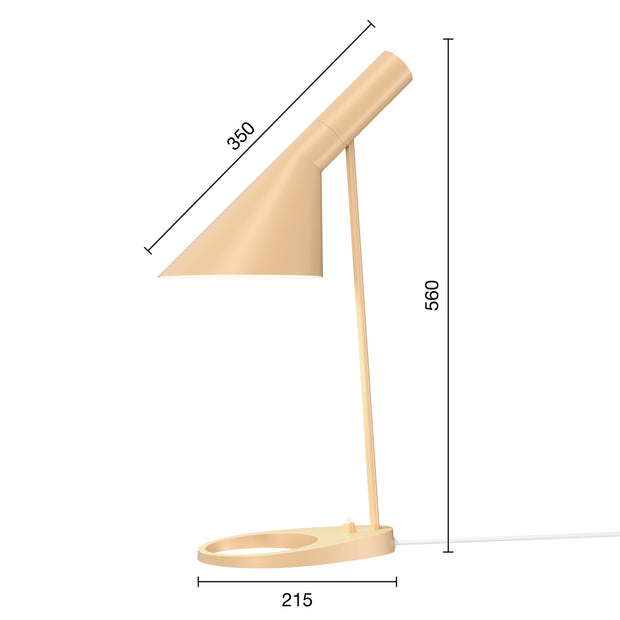 Louis Poulsen Stolní lampa AJ, Warm sand - DESIGNSPOT