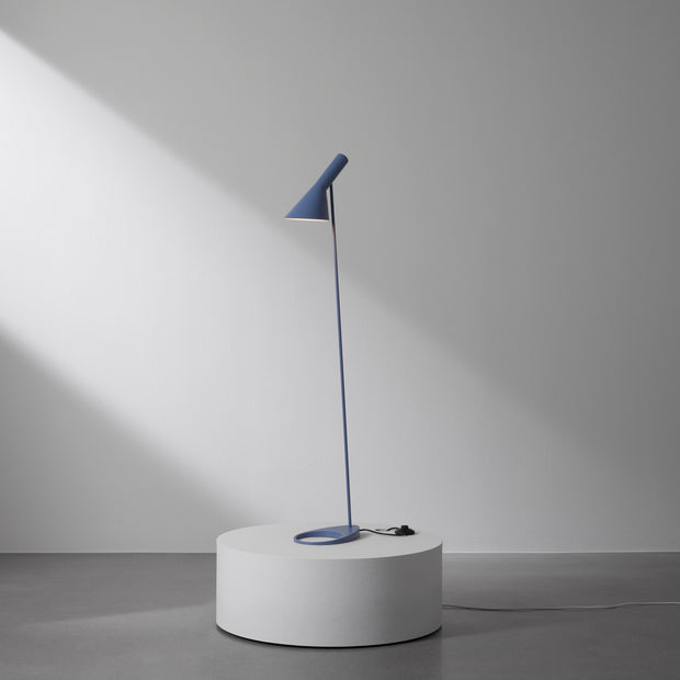 Louis Poulsen Stojací lampa AJ, Stainless steel polished - DESIGNSPOT