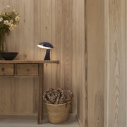 Louis Poulsen Přenosná lampa Rumee 220, Cloud white - DESIGNSPOT