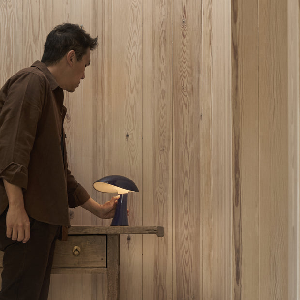 Louis Poulsen Přenosná lampa Rumee 220, Cloud white - DESIGNSPOT