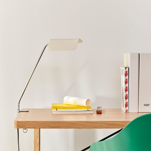 Hay Stolní lampa Apex Desk, Oyster White - DESIGNSPOT