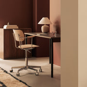 Audo Copenhagen Kancelářská židle Co Task Chair s područkami, Chrome / Natural Oak - DESIGNSPOT