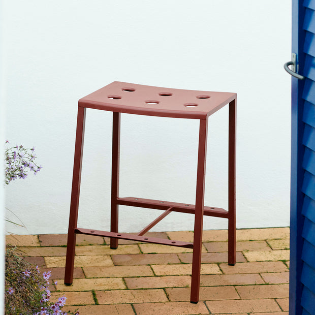 Hay Zahradní barová stolička Balcony Bar Stool High, Iron Red - DESIGNSPOT