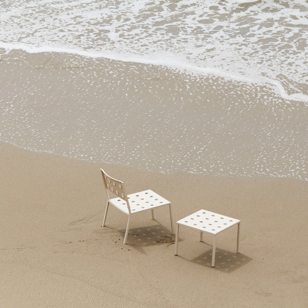 Hay Zahradní stůl Balcony Low Table 50, Desert Green - DESIGNSPOT