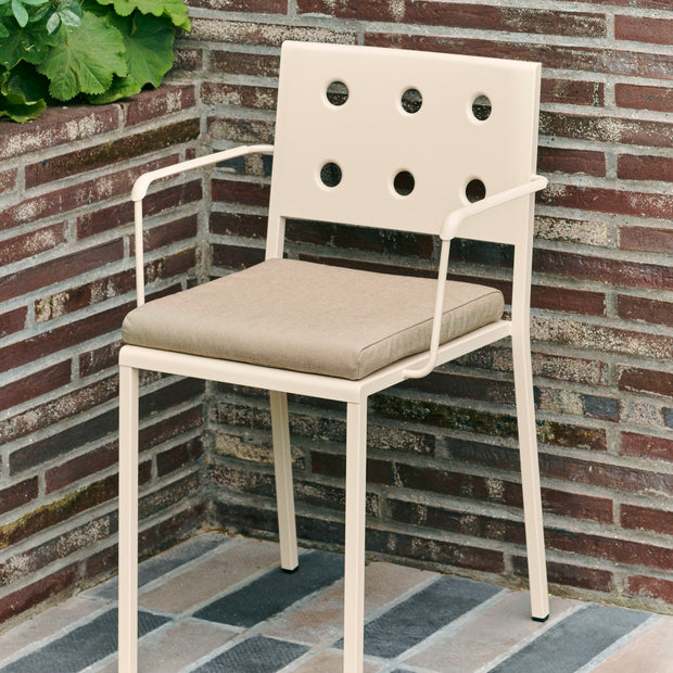 Hay Podsedák pro židli Balcony, Beige Yeast - DESIGNSPOT