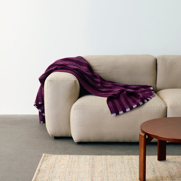HAY Vlněný pléd Duo, Plum - DESIGNSPOT
