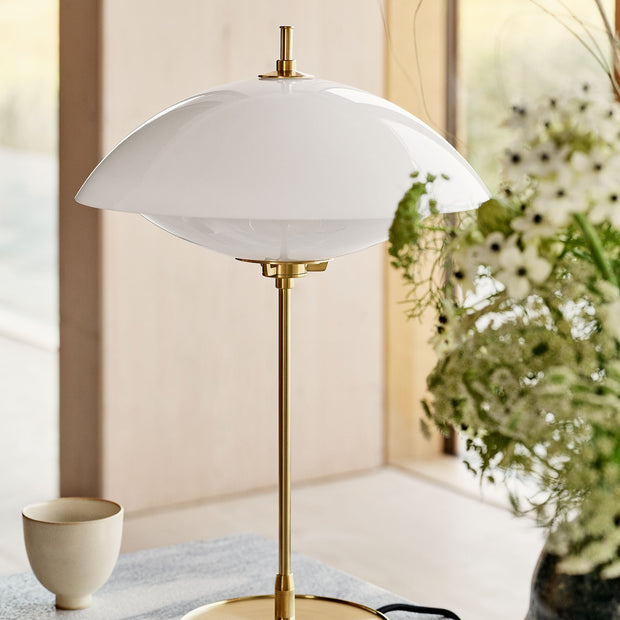 Fritz Hansen Závěsná lampa Clam Ø55 - DESIGNSPOT