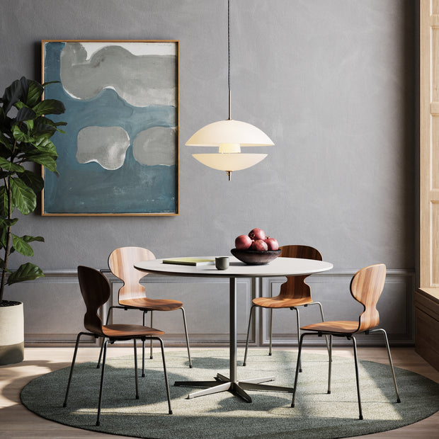 Fritz Hansen Závěsná lampa Clam Ø44 - DESIGNSPOT