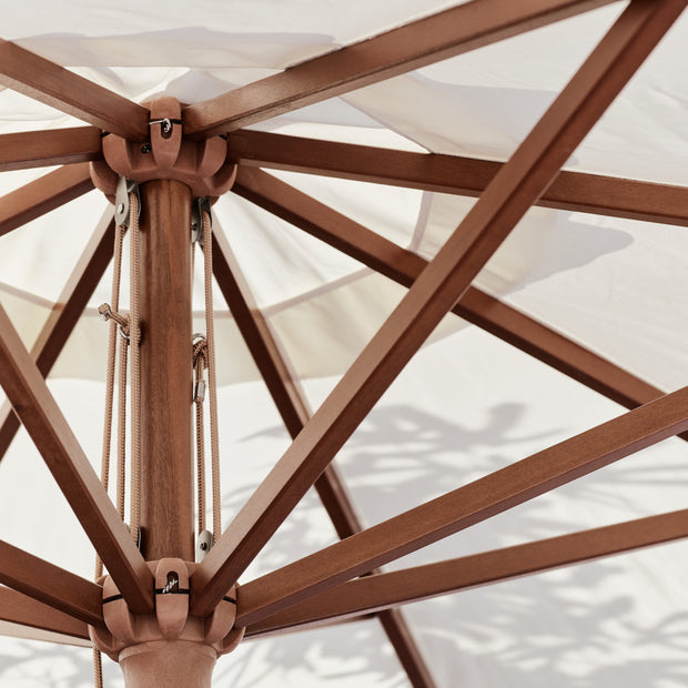 Fritz Hansen Slunečník Messina, Square, Off white - DESIGNSPOT