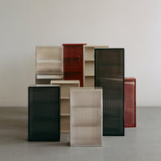 Ferm Living Nástěnná skříňka Haze Tall, Oxide Red - DESIGNSPOT