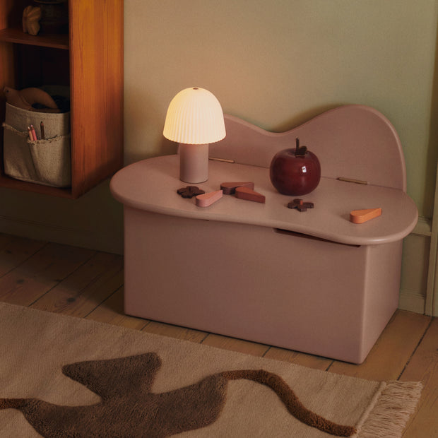 Ferm Living Dětská úložná lavice Slope, Rose - DESIGNSPOT