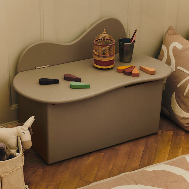 Ferm Living Dětská úložná lavice Slope, Rose - DESIGNSPOT