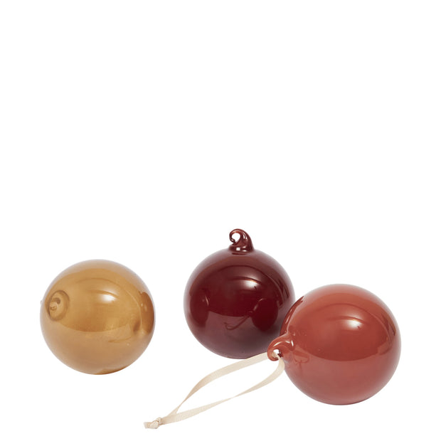 Ferm Living Skleněné ozdoby Glass Baubles, Medium, Roseate Opaque, sada 3 kusů - DESIGNSPOT