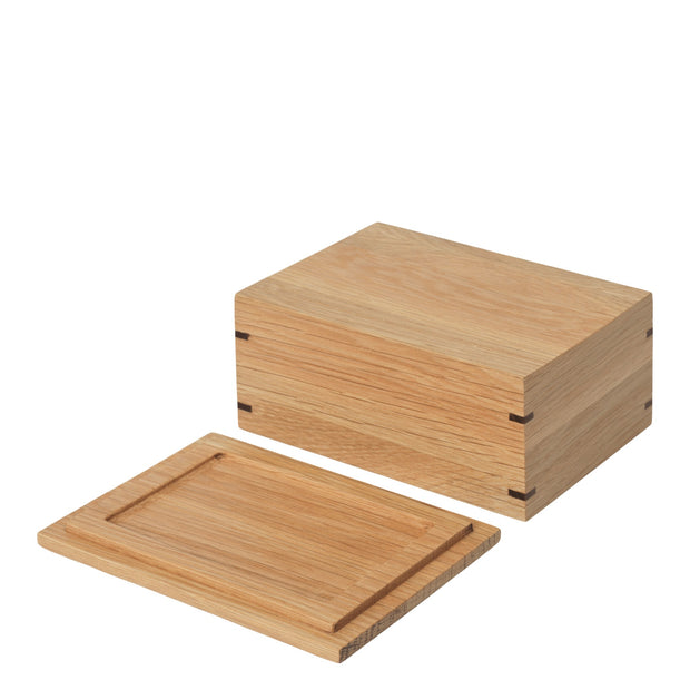 Ferm Living Dřevěná dóza na máslo Bon, Oak - DESIGNSPOT