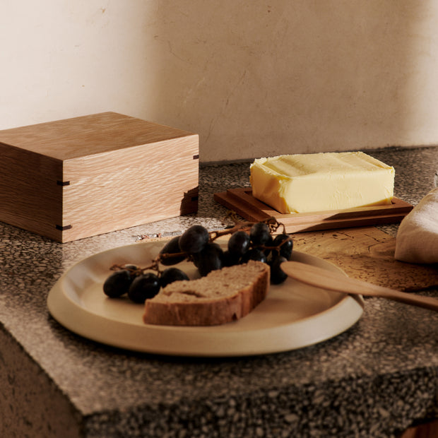Ferm Living Talíř Erena, Ø29, Cream - DESIGNSPOT