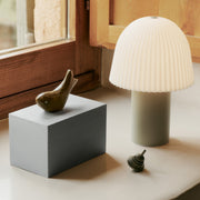 Ferm Living Přenosná lampa Frill, Rose / White - DESIGNSPOT
