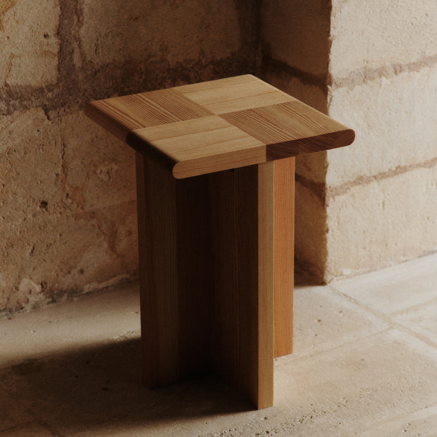 Ferm Living Stolička Sala, Douglas Fir - DESIGNSPOT