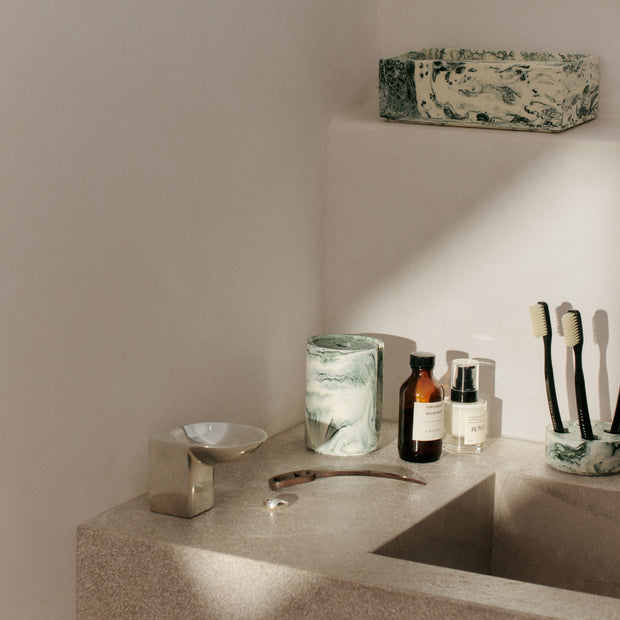 Ferm Living Držák na zubní kartáček Mist, Charcoal - DESIGNSPOT
