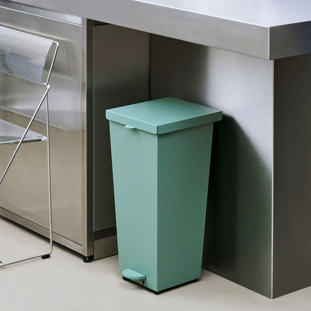 HAY Odpadkový koš Loop, 58L, White - DESIGNSPOT