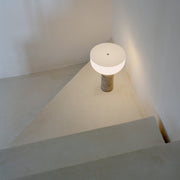 New Works Přenosná lampa Kizu, White Marble - DESIGNSPOT