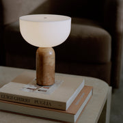 New Works Přenosná lampa Kizu, White Marble - DESIGNSPOT