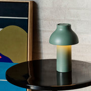 HAY Přenosná lampa PC Portable No. 2, Soft Black - DESIGNSPOT