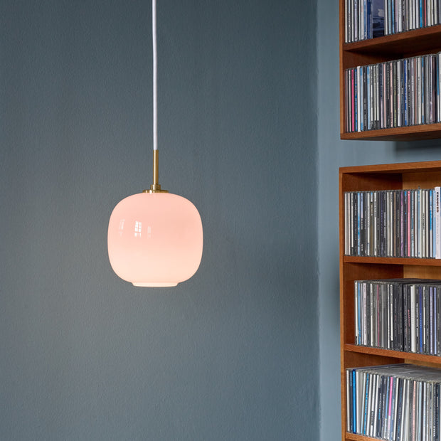 Louis Poulsen Závěsná lampa VL 45 Radiohus, 250, Brass / Pale Rose - DESIGNSPOT