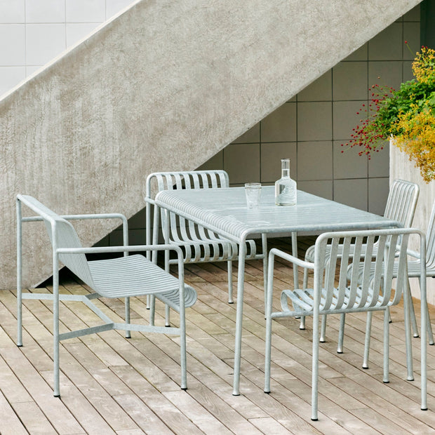 HAY Zahradní židle Palissade Dining Armchair, Cream White - DESIGNSPOT