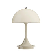 Louis Poulsen Přenosná lampa Panthella 160, Opal beige - DESIGNSPOT