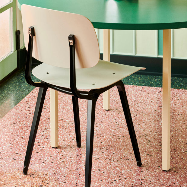 HAY Jídelní židle Revolt, Rice - DESIGNSPOT