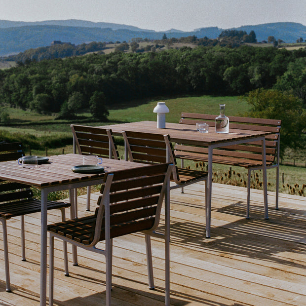 HAY Zahradní lavice Traverse Dining W. Arm, Oiled / Ash - DESIGNSPOT