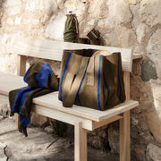 ferm LIVING Osuška Alee Bath Towel, Olive / Bright Blue - DESIGNSPOT