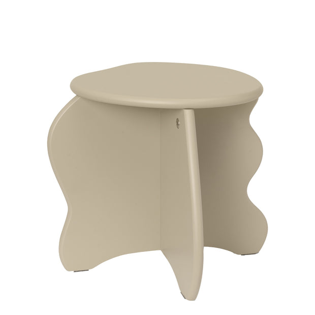 Ferm Living Dětská stolička Slope, Cashmere - DESIGNSPOT