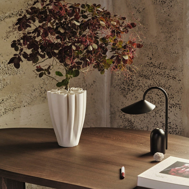 Ferm Living Váza Dedali, H18, Off-White - DESIGNSPOT