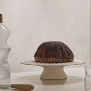 ferm LIVING Podnos Fountain Cake Stand, Off-white - DESIGNSPOT