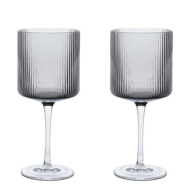 Ferm Living Skleničky na červené víno Ripple, Smoked Grey, sada 2 kusů - DESIGNSPOT