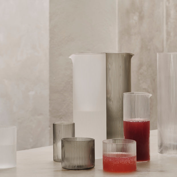 Ferm Living Džbánek na mléko Ripple Jug, Smoked Grey - DESIGNSPOT