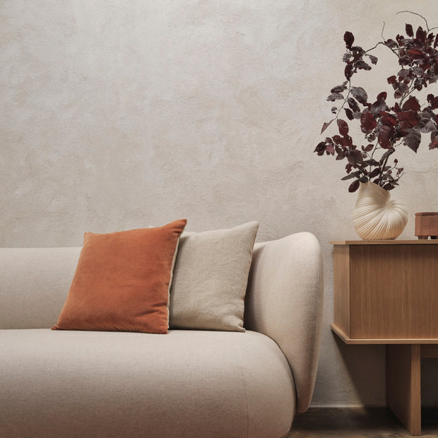 Ferm Living Váza Shell Vase, Off-white - DESIGNSPOT