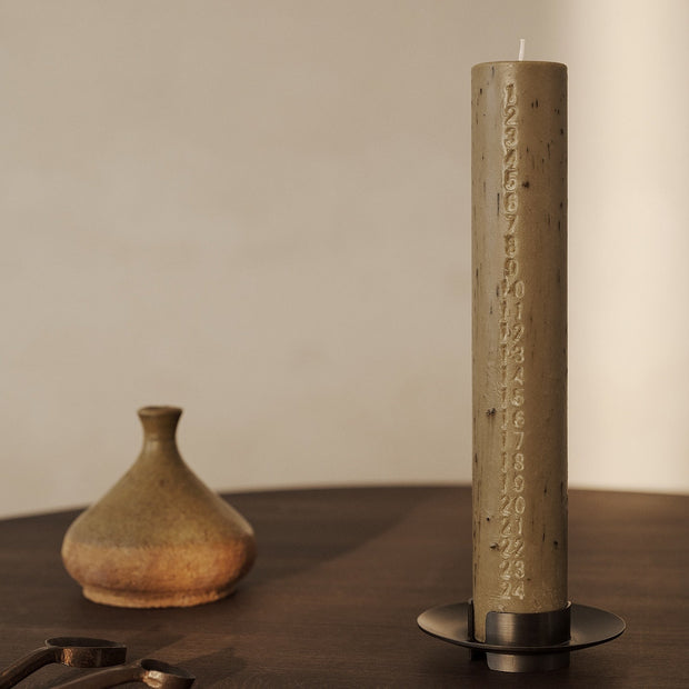 Ferm Living Adventní svíčka Mura, Oat - DESIGNSPOT