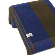 ferm LIVING Ručník Alee Hand Towel, Olive / Bright Blue - DESIGNSPOT