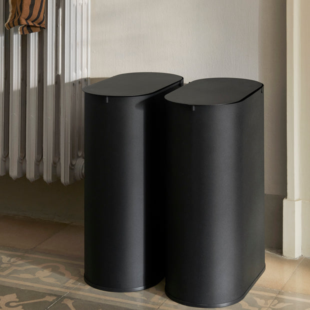 ferm LIVING Odpadkový koš Enkel Bin, Small, Black - DESIGNSPOT