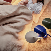 Ferm Living Přenosná lampa Arum, Dark Chocolate - DESIGNSPOT